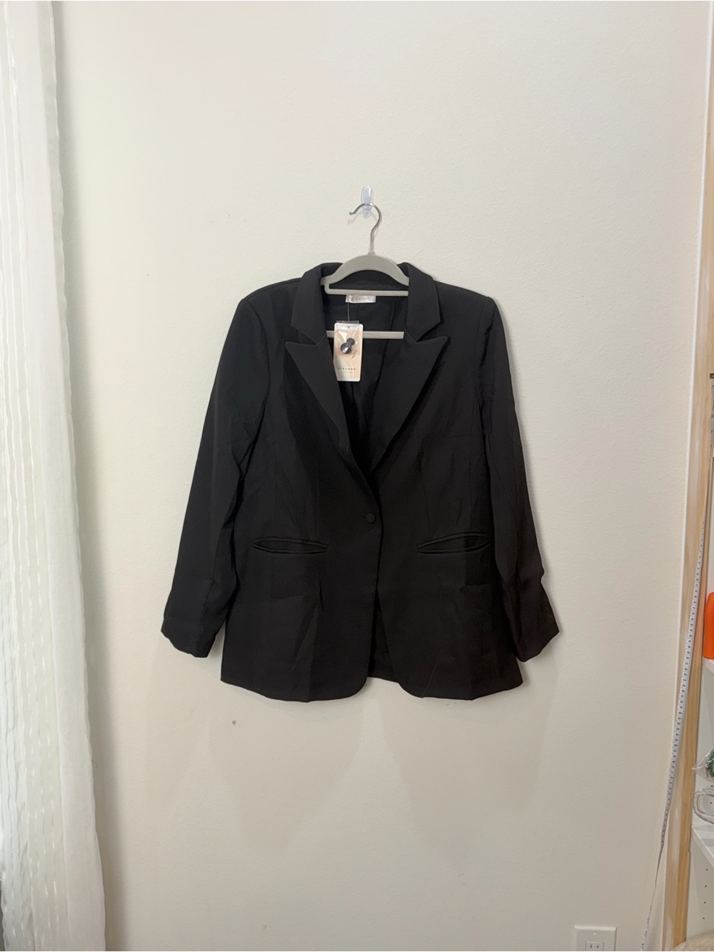 Women's Black Single-Button Blazer - Sleek Tailored Jacket